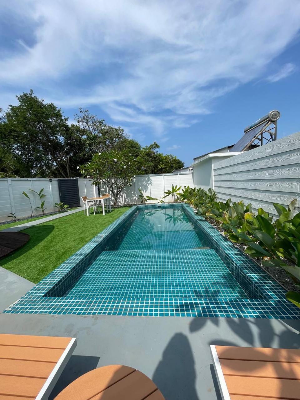 Hotel Found Mansion Pantai Cenang  Exterior foto