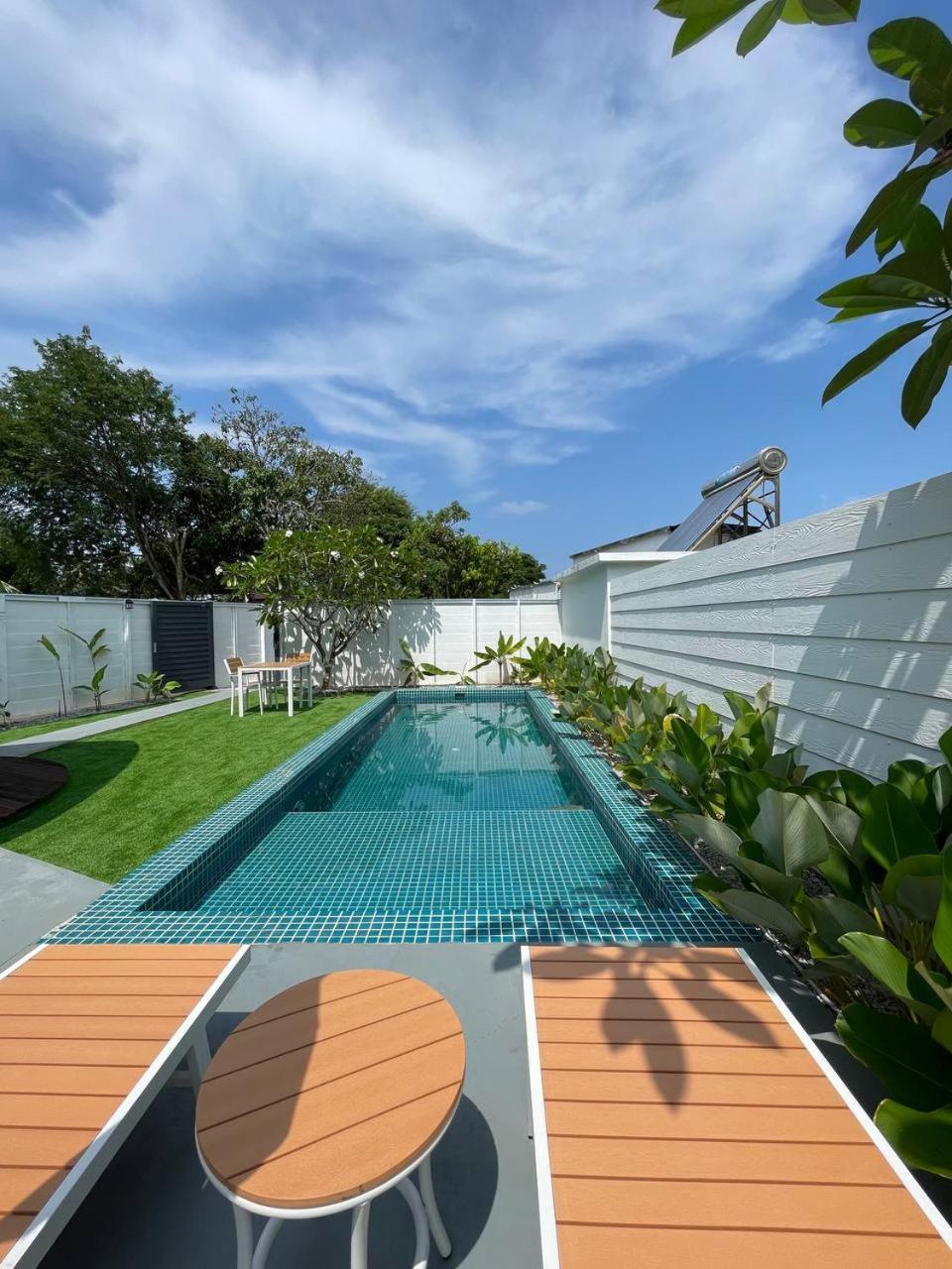 Hotel Found Mansion Pantai Cenang  Exterior foto