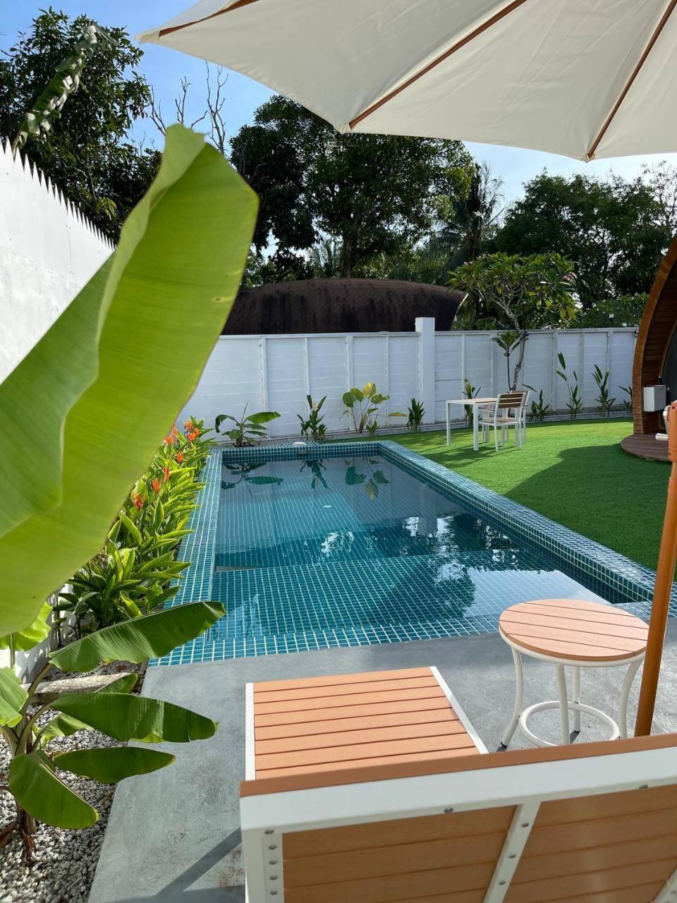 Hotel Found Mansion Pantai Cenang  Exterior foto
